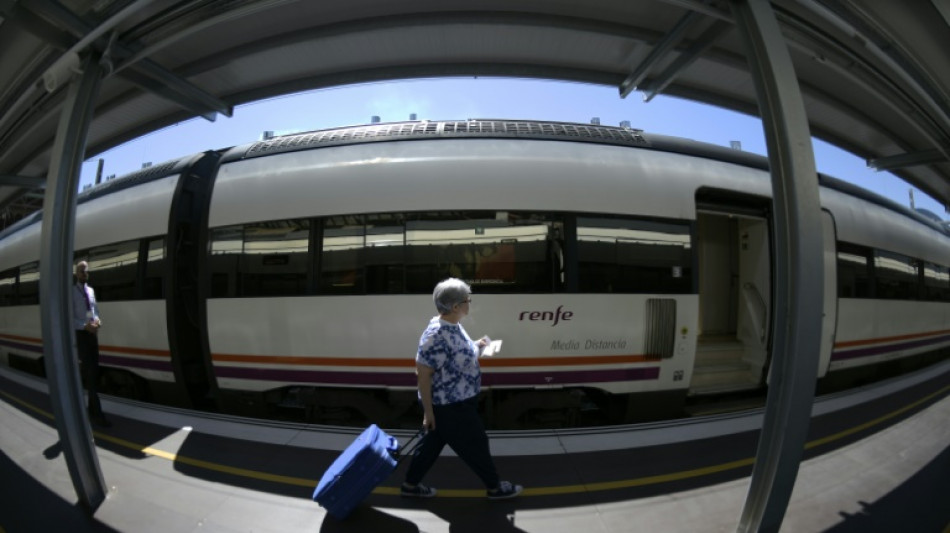 Dimisiones en Espa&ntilde;a por unos trenes demasiado grandes para los t&uacute;neles