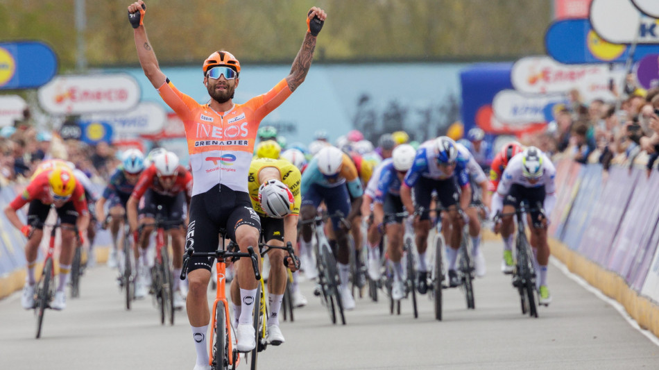 Ganna vince la 'Attraverso le Fiandre'