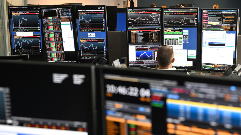 Borsa: Milano in rialzo, in luce Stm e Prysmian