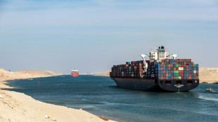 El Canal de Suez registra ingresos r&eacute;cord de 9.400 millones de d&oacute;lares