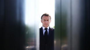 Macron, l'heure des derni&egrave;res fois pour d&eacute;fendre son bilan et m&eacute;nager l'avenir