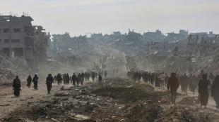 Des milliers de Gazaouis d&eacute;plac&eacute;s rentrent chez eux au premier jour du cessez-le-feu
