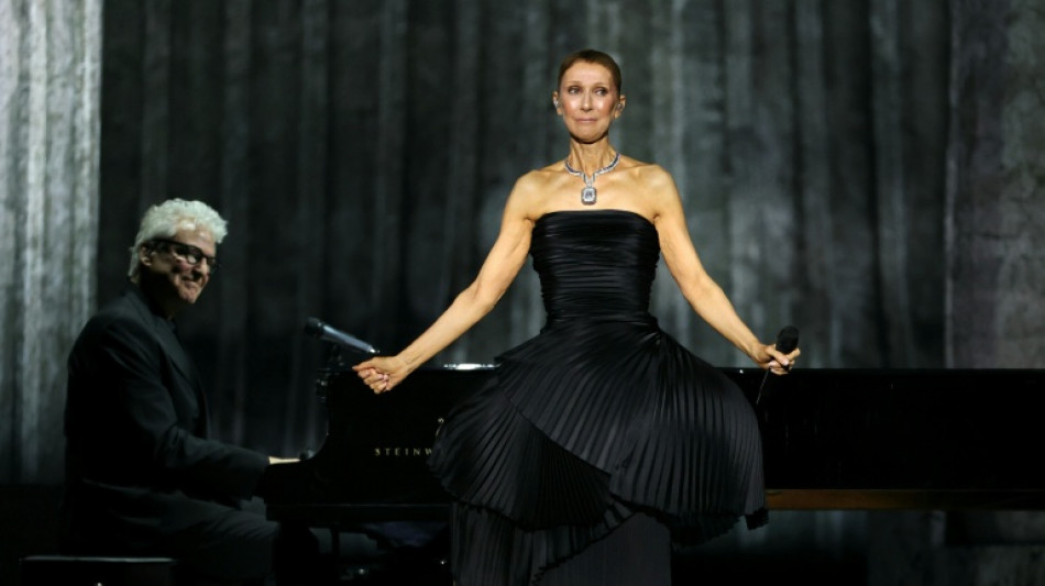 "Je vais bien": C&eacute;line Dion rena&icirc;t sur sc&egrave;ne apr&egrave;s six ans d'absence