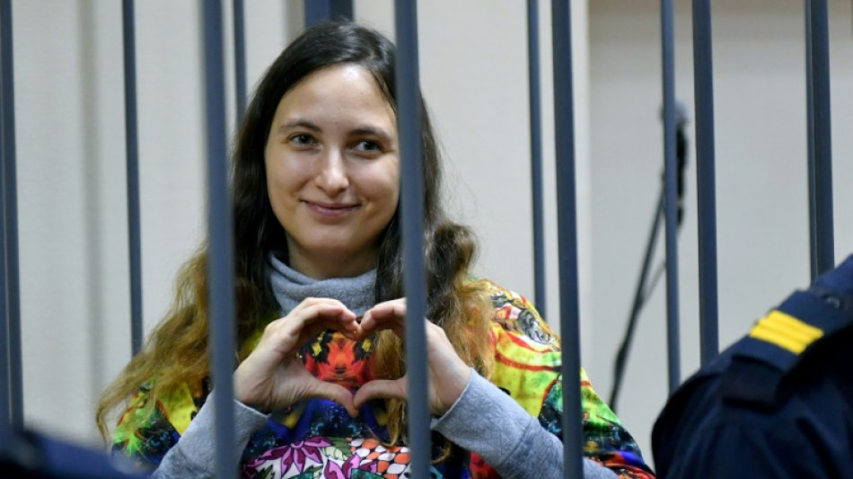 Une artiste russe condamn&eacute;e &agrave; 7 ans de camp pour une action antiguerre dans un supermarch&eacute;
