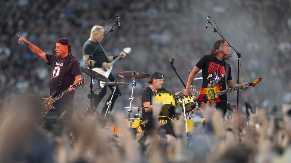 I Metallica donano 20.000 euro a associazione bolognese contro la violenza sulle donne