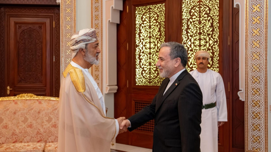 Il ministro degli Esteri iraniano arrivato a Islamabad dopo una tappa in Oman