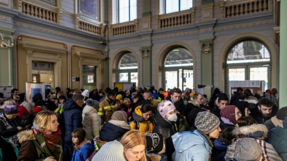 Cerca de 520.000 refugiados ucranianos en pa&iacute;ses fronterizos