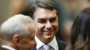 Fl&aacute;vio Bolsonaro, a la defensiva por v&iacute;nculos con un banquero sospechoso de fraude en Brasil