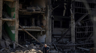 Rusia bombardea otra f&aacute;brica de armamento cerca de Kiev y sanciona a primer ministro brit&aacute;nico