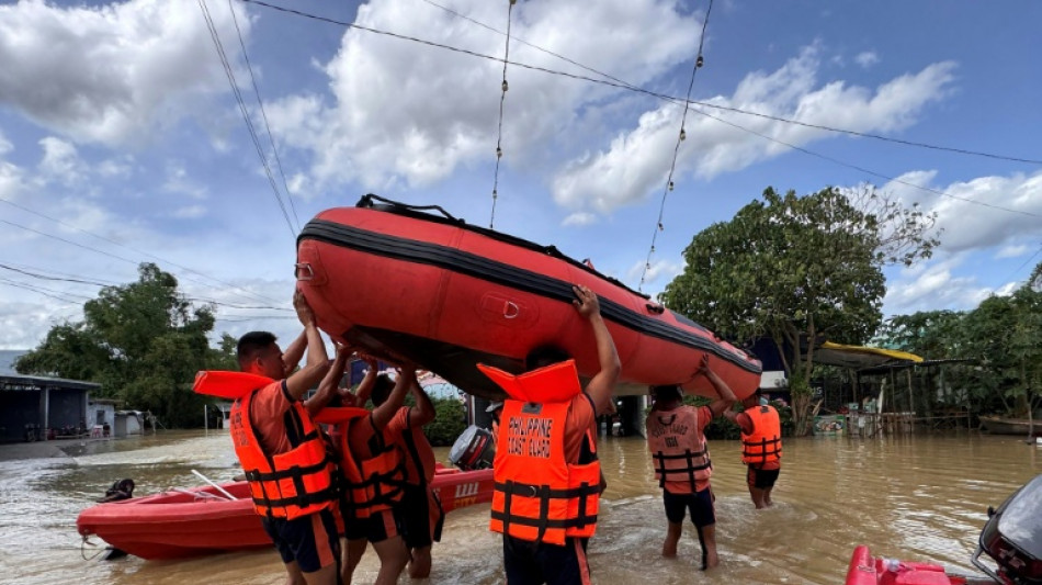 Philippines: le typhon Fung-wong fait 25 morts, Ta&iuml;wan en alerte