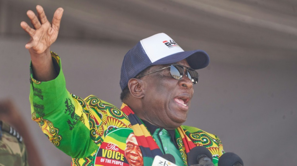Presidente do Zimb&aacute;bue &eacute; reeleito para segundo mandato