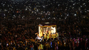 Multitudes se aglomeran por la procesi&oacute;n del Nazareno Negro en Filipinas