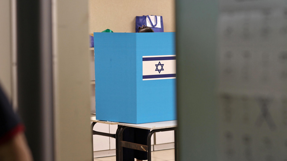 Nelle citt&agrave; bacino di voti per il Likud, affluenza pi&ugrave; bassa rispetto alla media