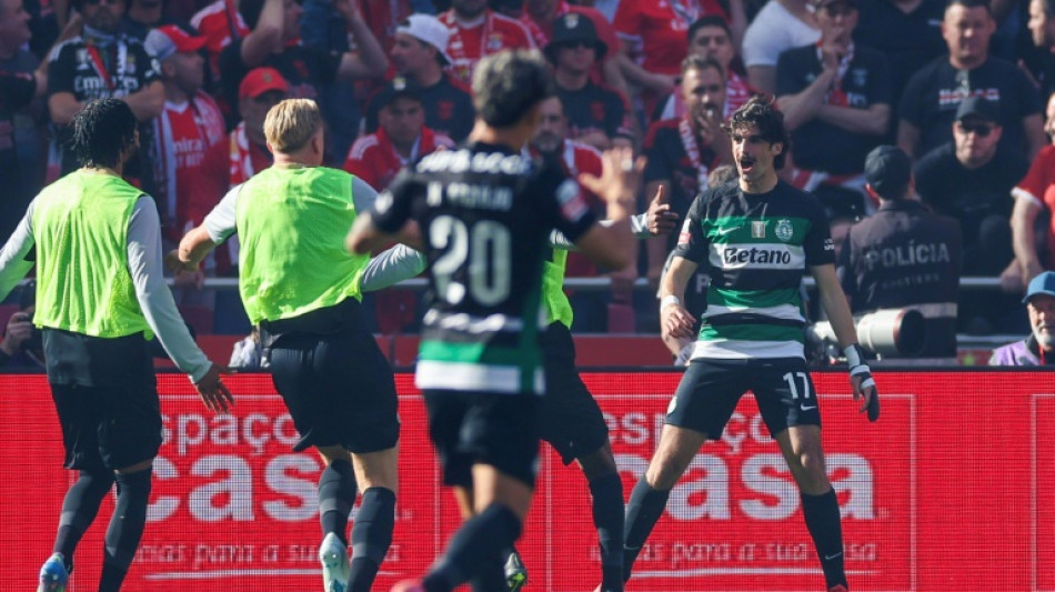 Sporting empata com Benfica e se aproxima do título português