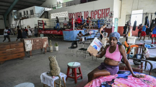 A Cuba, des familles survivent dans un gymnase, sans espoir de relogement
