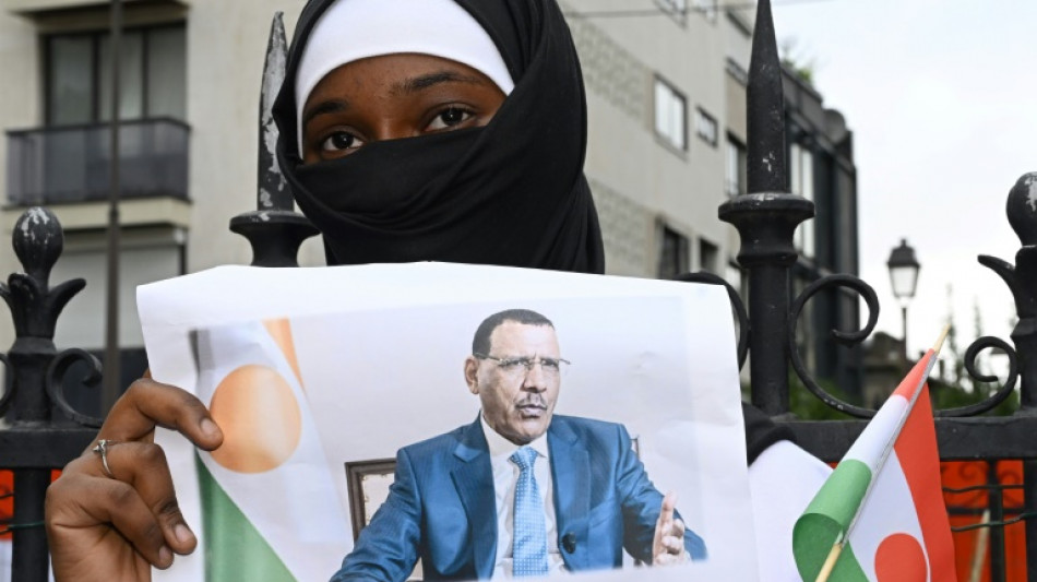 Niger: le pr&eacute;sident d&eacute;chu Mohamed Bazoum saisit la justice ouest-africaine pour sa lib&eacute;ration