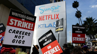 Los guionistas de Hollywood acuerdan terminar la huelga y vuelven al trabajo el mi&eacute;rcoles