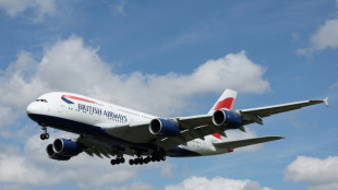IAG, casa matriz de British Airways e Iberia, reduce sus p&eacute;rdidas en el primer trimestre