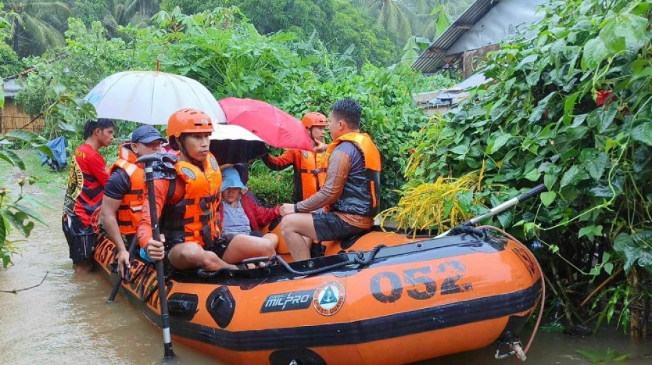 La temp&ecirc;te tropicale Yagi s'abat sur les Philippines, faisant onze morts