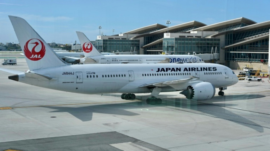 Japan Airlines comprar&aacute; 32 aviones Airbus y 10 Boeing