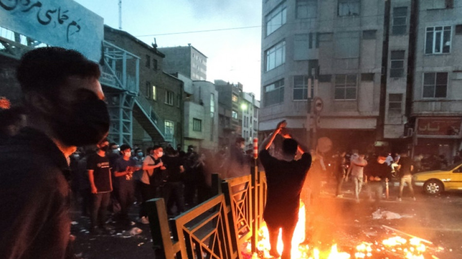 Iran: l'acc&egrave;s aux r&eacute;seaux sociaux bloqu&eacute;, 11 morts en six jours de manifestations