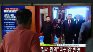 Xi Jinping accueilli en grande pompe en Cor&eacute;e du Nord
