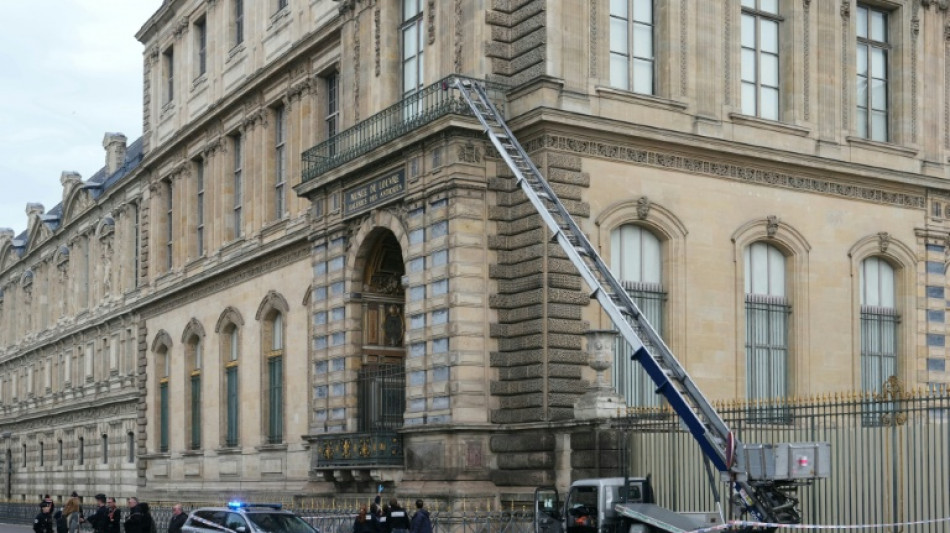 Louvre-Diebstahl: Ermittlungen gegen zwei Verdächtige - drei Festgenommene frei