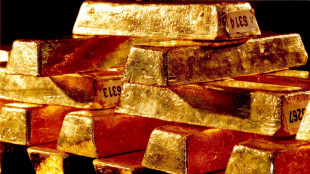 Prezzo oro poco mosso, Spot a 3033,93 dollari