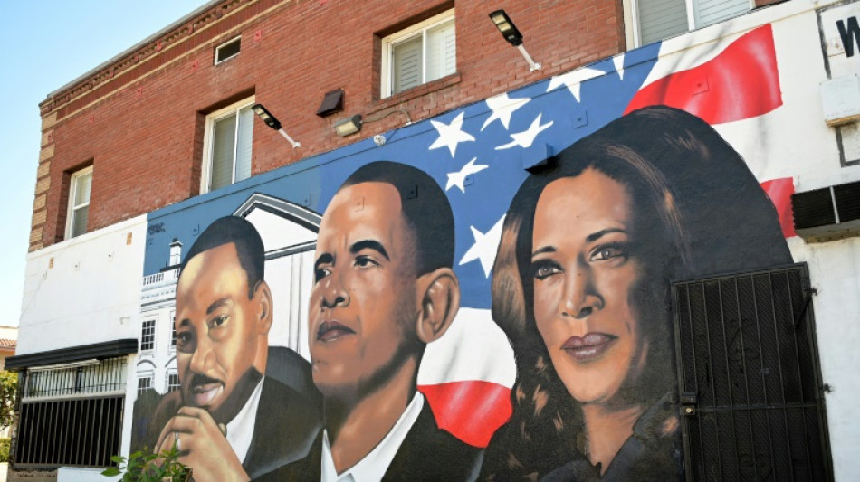 Casal Obama chega &agrave; Conven&ccedil;&atilde;o Democrata para apoiar Kamala