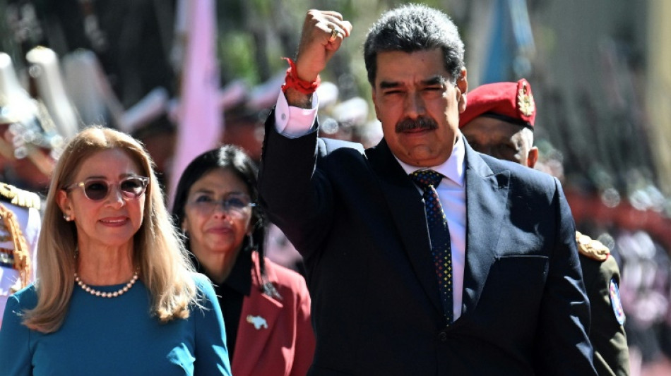"&iexcl;Juro!": Maduro asume cuestionado tercer mandato en Venezuela