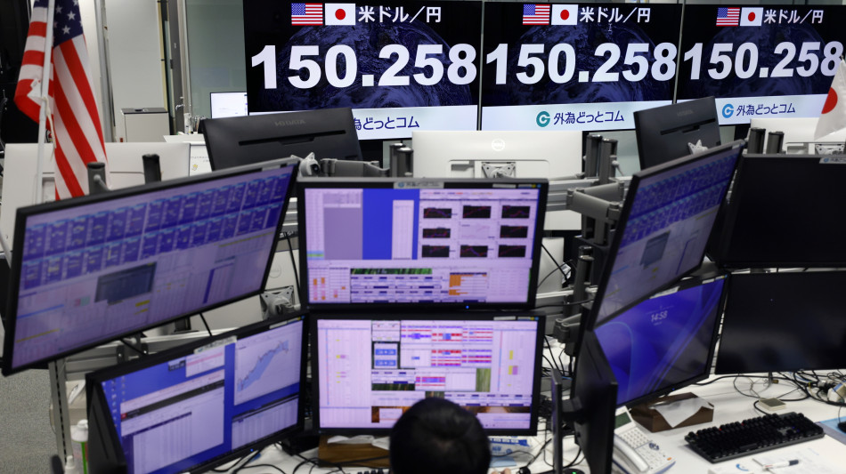 Borsa: Asia senza una direzione dopo forti rialzi, giù Hong Kong