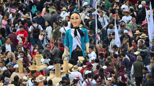 "&iexcl;Presidenta!", celebran miles llegada de Sheinbaum al poder en M&eacute;xico