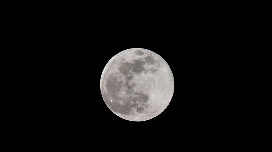 Il 5 novembre arriva la Superluna pi&ugrave; grande del 2025