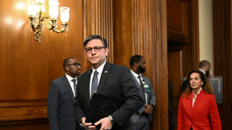 Trump ataca democratas por maior paralisa&ccedil;&atilde;o do governo dos EUA da hist&oacute;ria