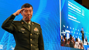 China condena a muerte en suspenso a dos exministros de Defensa por corrupci&oacute;n