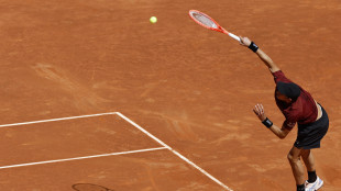Masters Madrid: Arnaldi batte Djokovic e vola al terzo turno