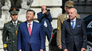 Presidente chin&ecirc;s visita Hungria para celebrar 'nova era' com Orb&aacute;n