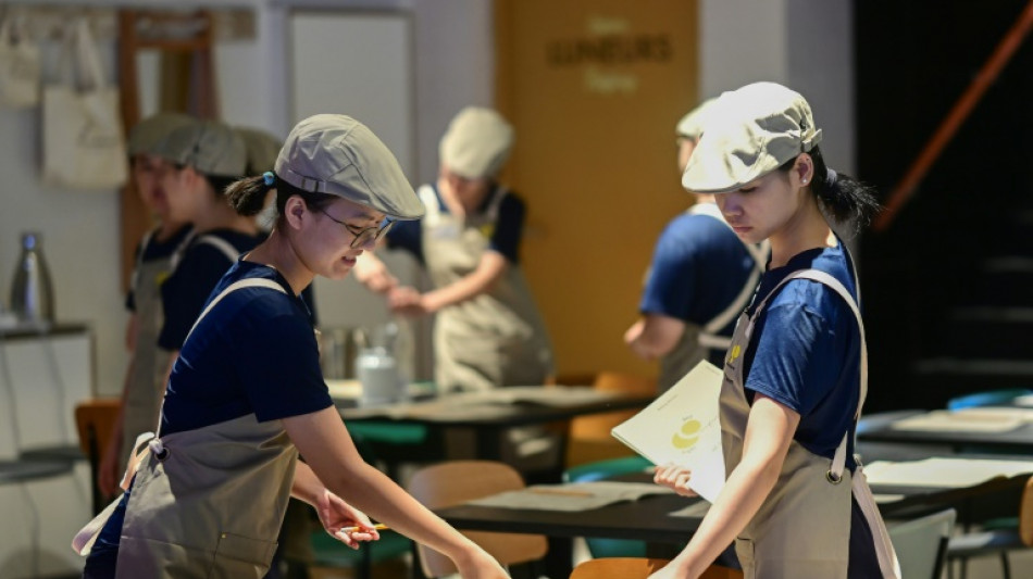 La preocupaci&oacute;n de los j&oacute;venes chinos ante el aumento del desempleo