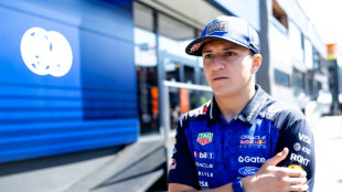 Isack Hadjar voltar&aacute; a correr no GP do Azerbaij&atilde;o de F1