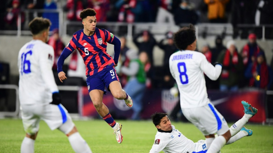 US, Canada win to lead CONCACAF World Cup race
