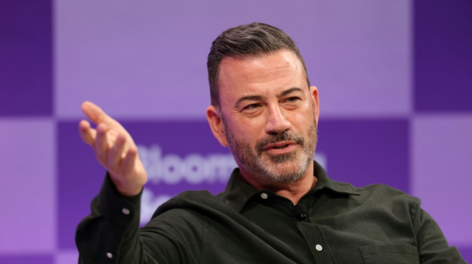 Jimmy Kimmel extends late night contract for a year