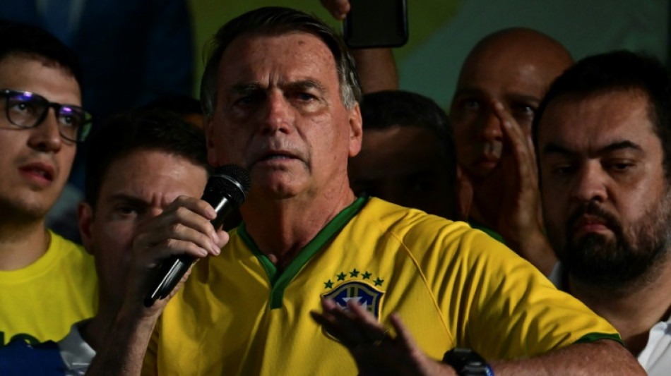 Bolsonaro convoca apoiadores em Copacabana contra 'amea&ccedil;a' &agrave; liberdade