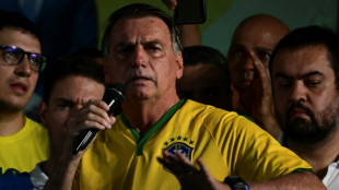 Bolsonaro convoca apoiadores em Copacabana contra 'amea&ccedil;a' &agrave; liberdade