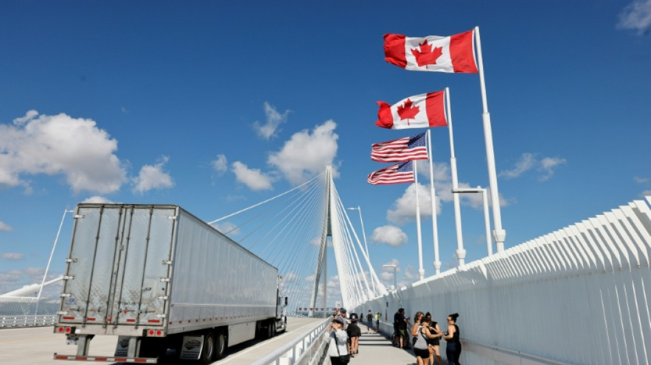 Conflit commercial avec Washington: le Canada riposte, Carney pr&eacute;vient des risques