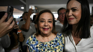 Oposi&ccedil;&atilde;o denuncia manobra para impedir candidatura de Corina na Venezuela