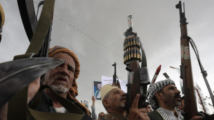 Houthi, abbiamo attaccato un aeroporto saudita