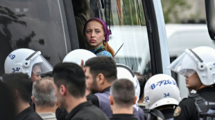 L'op&eacute;ration anti-LGBT+ en Turquie se poursuit, les protestations aussi