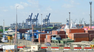 Econom&iacute;a de Pakist&aacute;n se paraliza ante sequ&iacute;a de d&oacute;lares