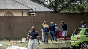 Sube a 18 muertos balance de explosi&oacute;n de un cami&oacute;n cisterna en Sud&aacute;frica