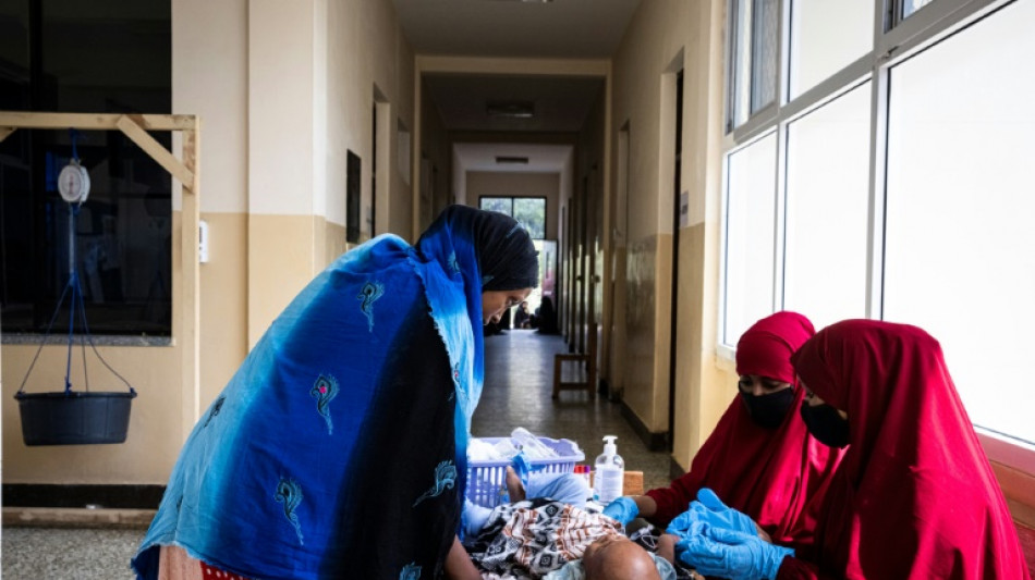 &Eacute;reint&eacute;s par la faim, les enfants somaliens n'ont plus la force de pleurer 